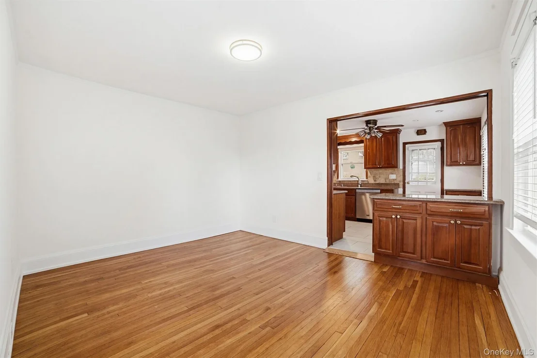 Photo of 42 Beverly Road
