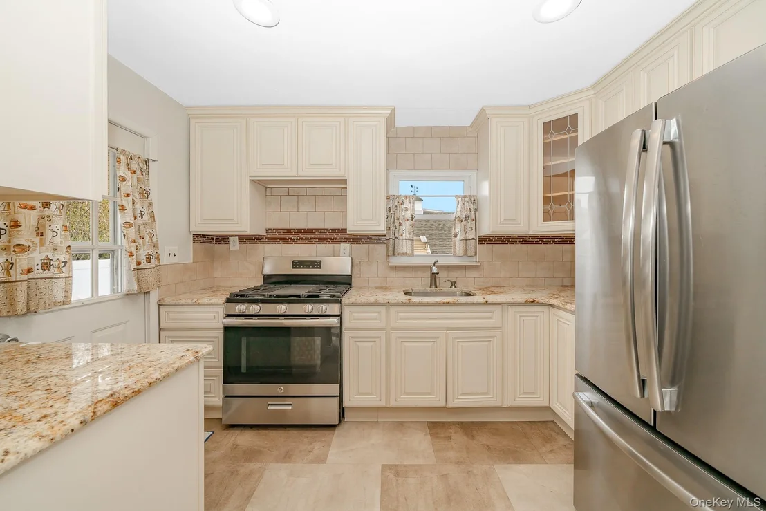 Photo of 1 Robert Avenue