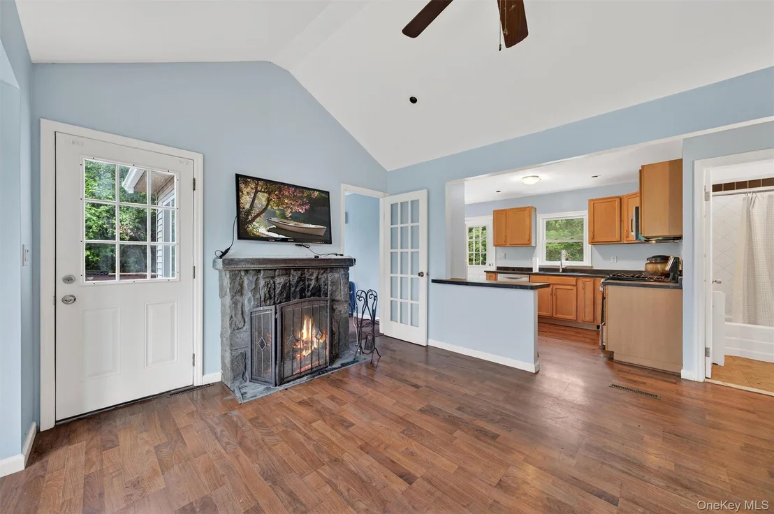 Photo of 15 Claremont Trail