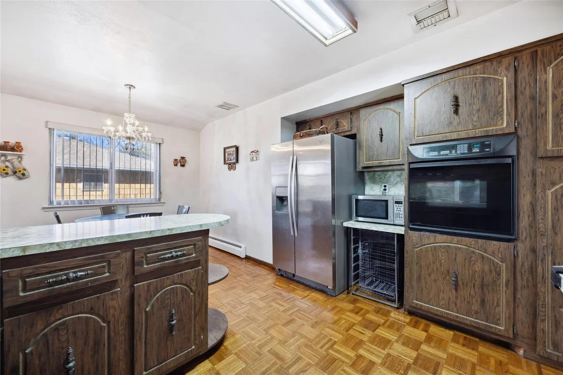 Photo of 132 Crescent Drive