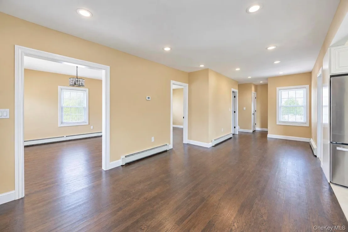 Photo of 236 Plainview Road