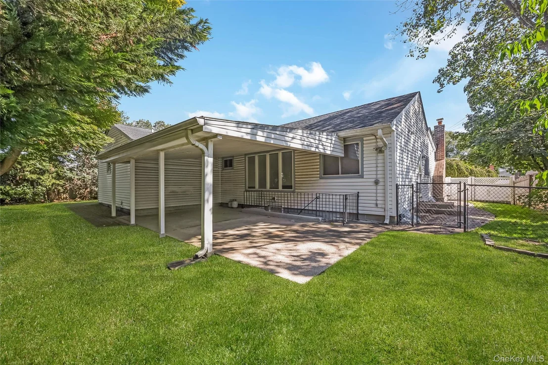 Photo of 52 Voorhis Drive