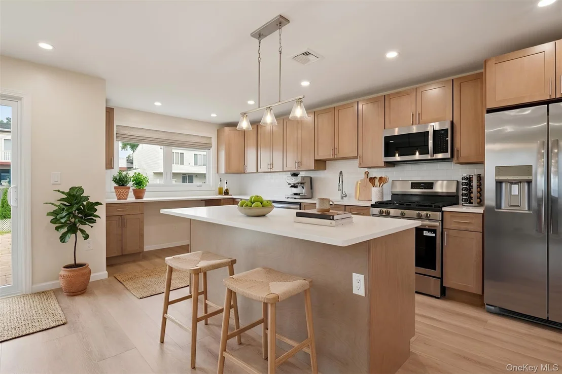 Photo of 3746 Carrel Boulevard