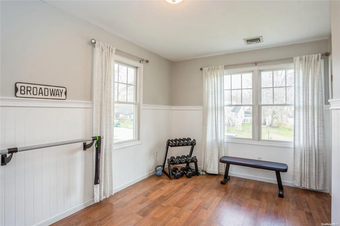 Photo of 9 Folsom Lane