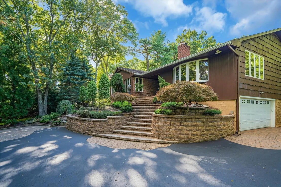 Photo of 62 Laurel Drive