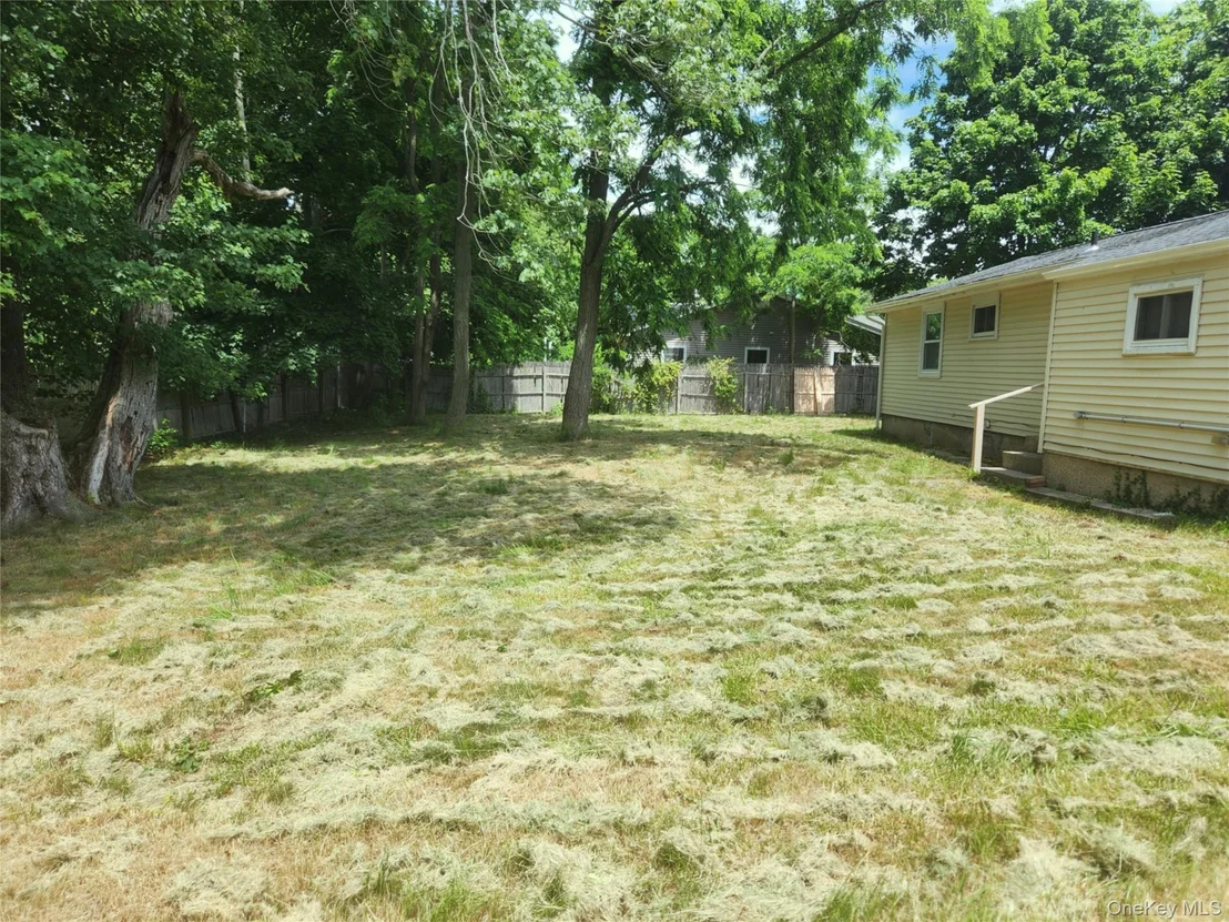 Photo of 548 Taylor Avenue