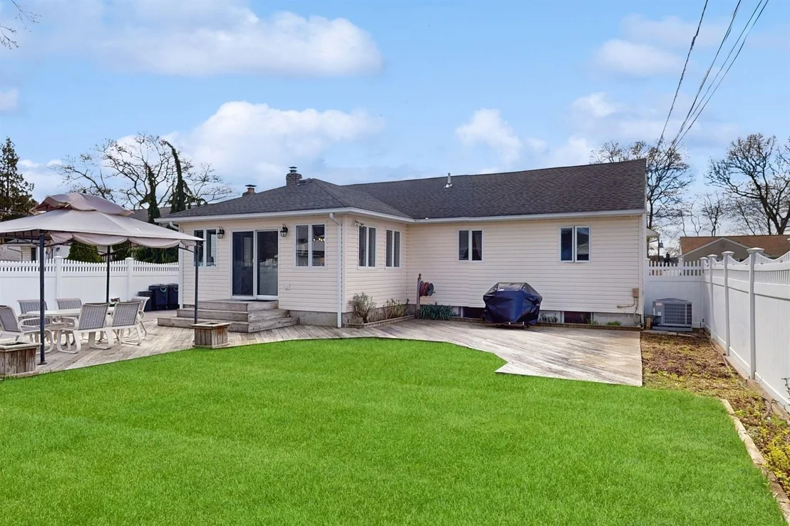 Photo of 3989 Worthmor Drive