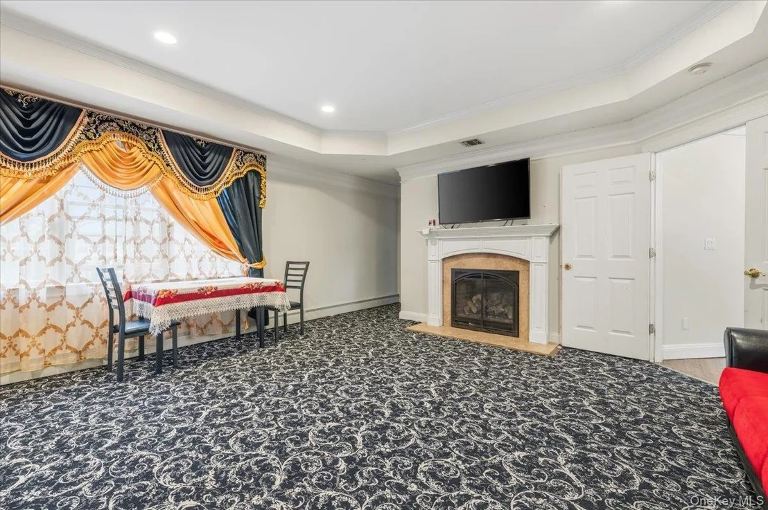 Photo of 21 Astor Avenue