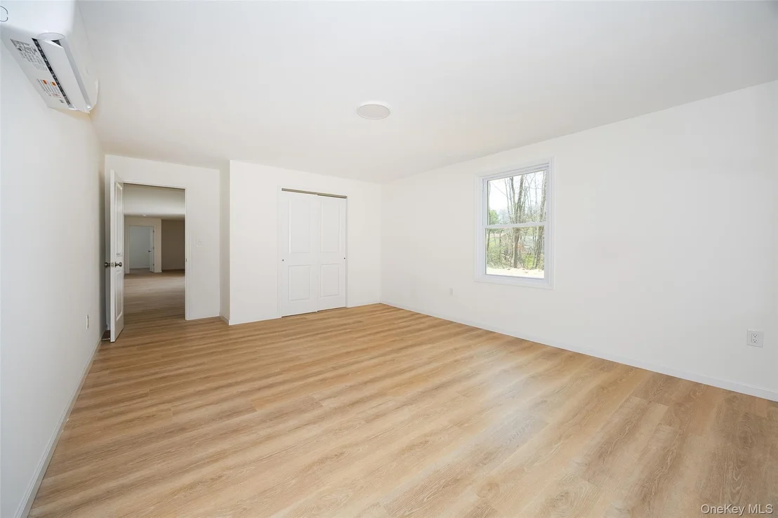Photo of 7 Eckelman Drive