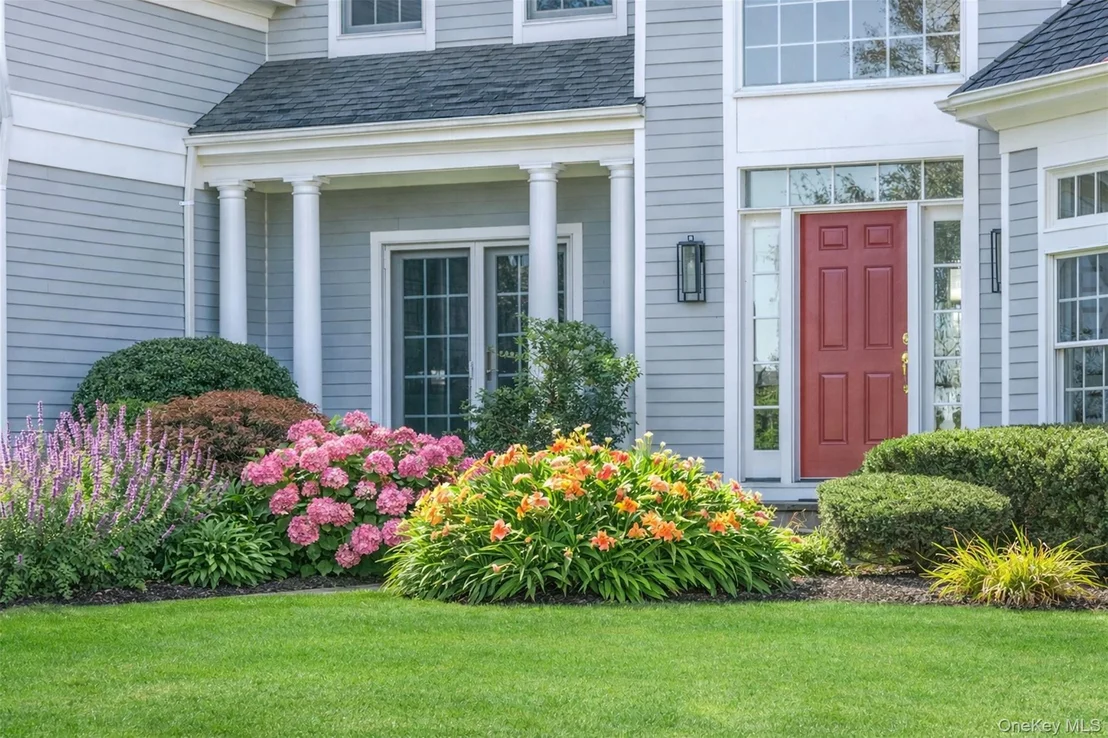 Photo of 350 Laurel Way