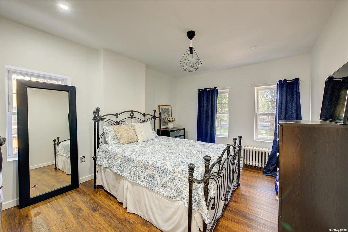 Photo of 264 Highland Boulevard