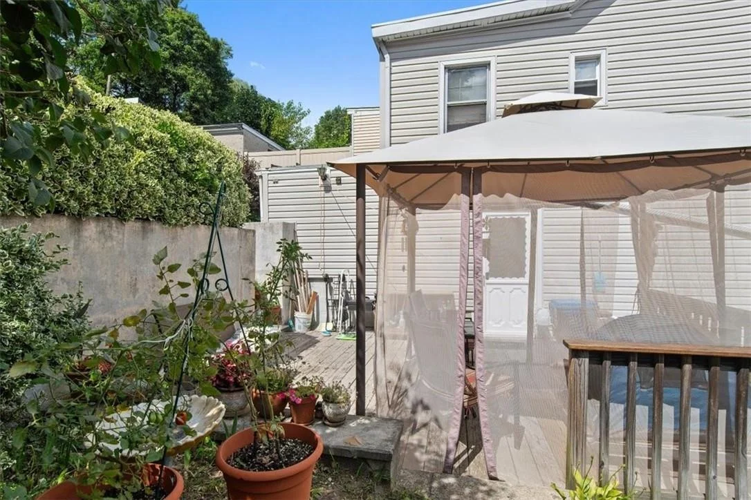 Photo of 235 Edwards Place