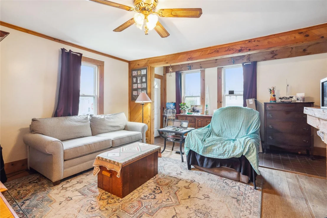 Photo of 42 Wisner Avenue