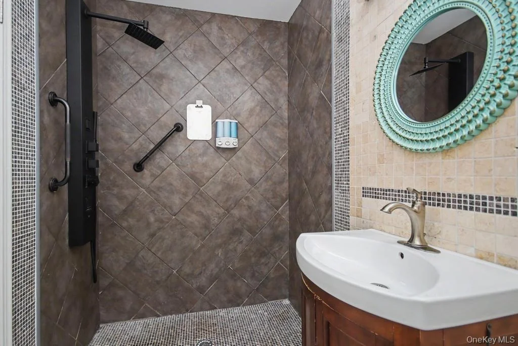 Photo of 17 Talbot Avenue