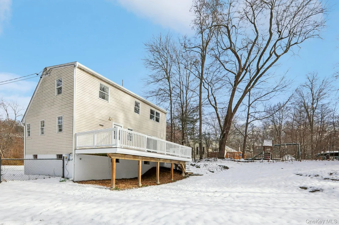 Photo of 95 Smithtown Road