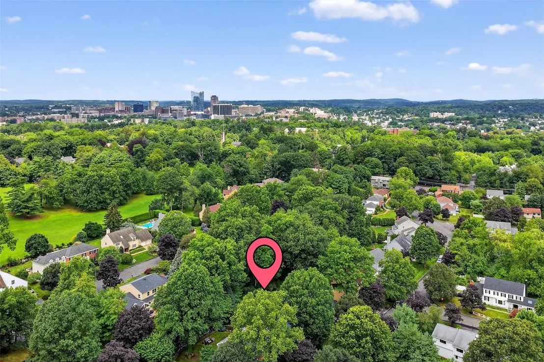 Photo of 38 Middale Road