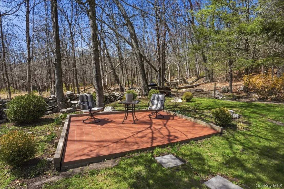 Photo of 9 Rustic Hills Road