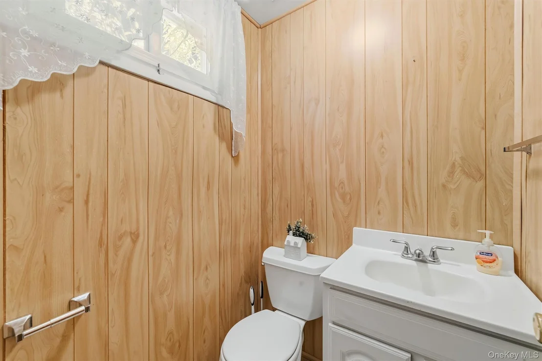 Photo of 124 Cedar Lane