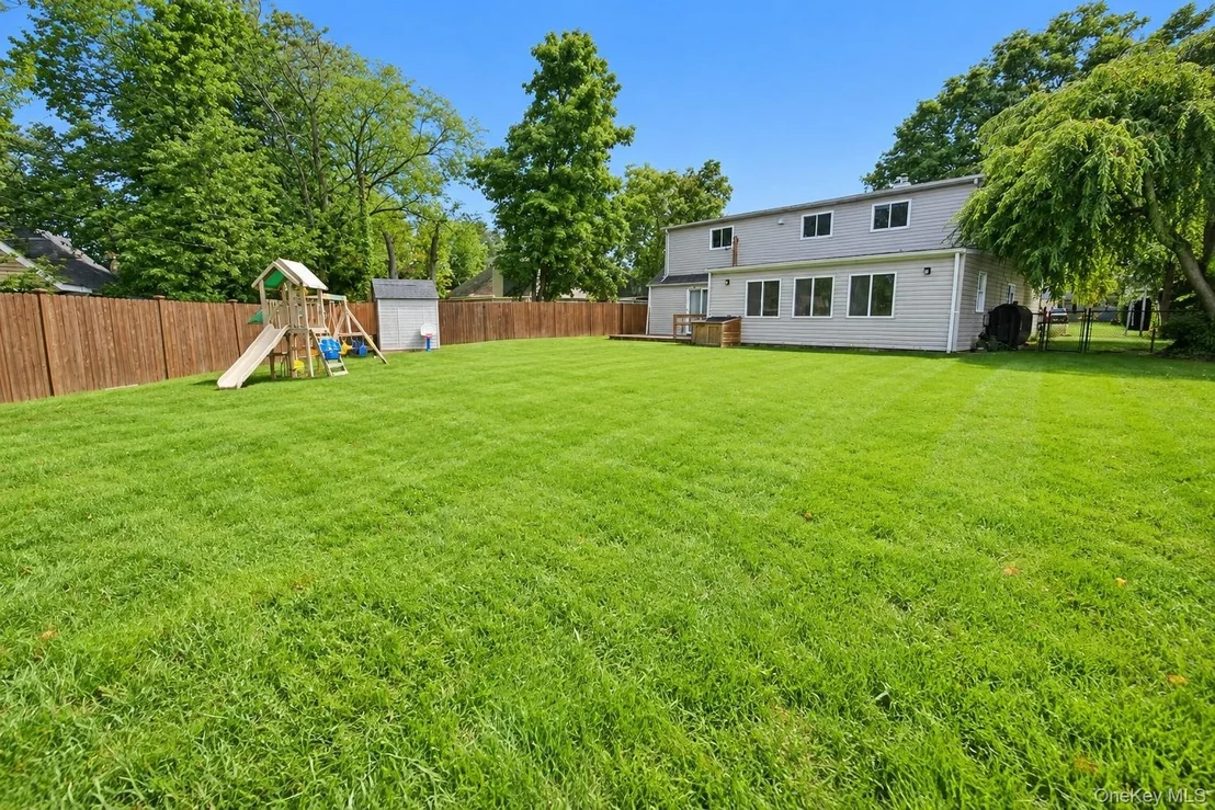 Photo of 39 Split Cedar Drive