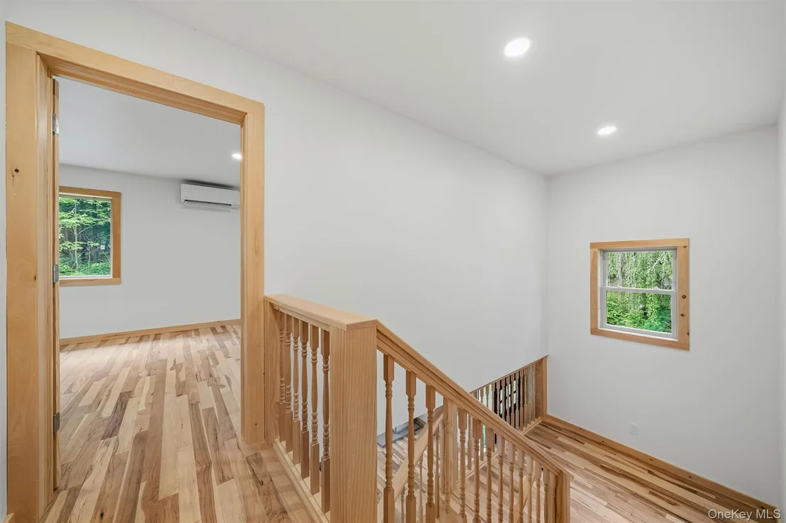 Photo of 71 Oak Street