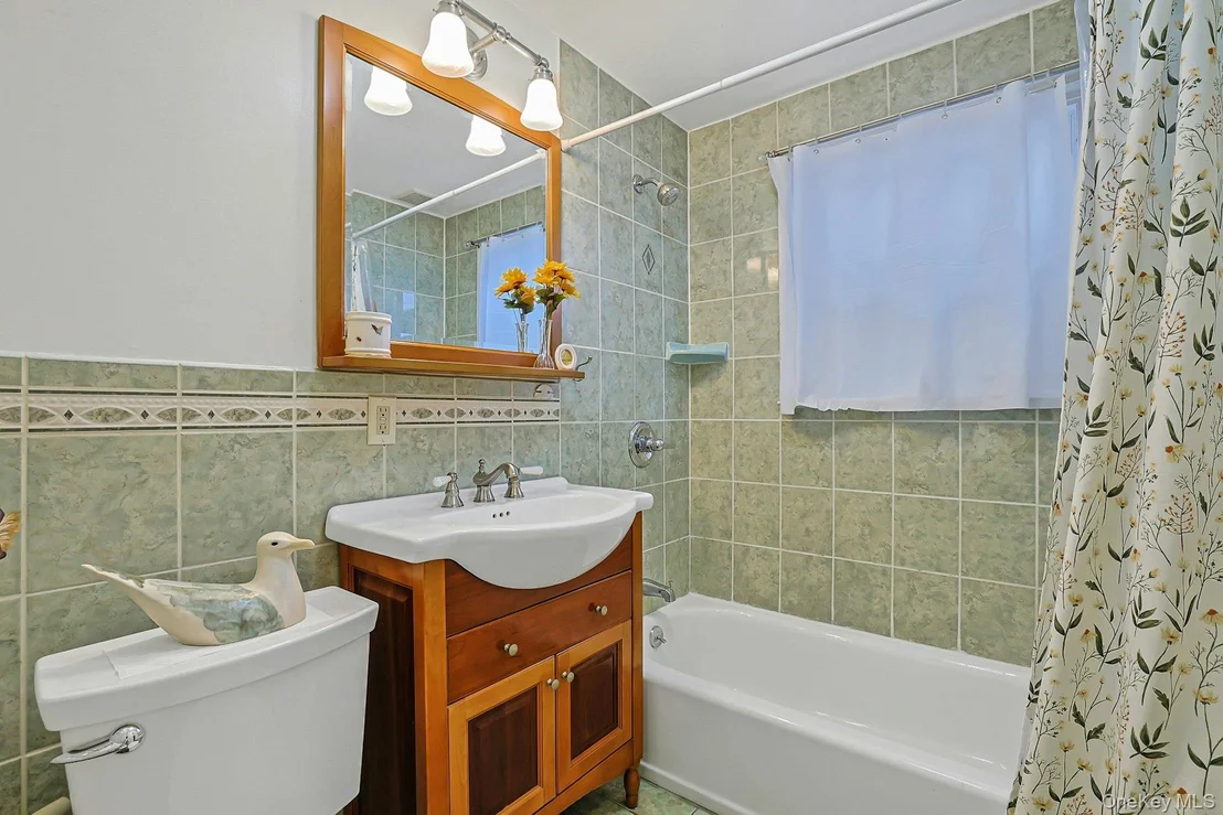 Photo of 157 Whitman Road