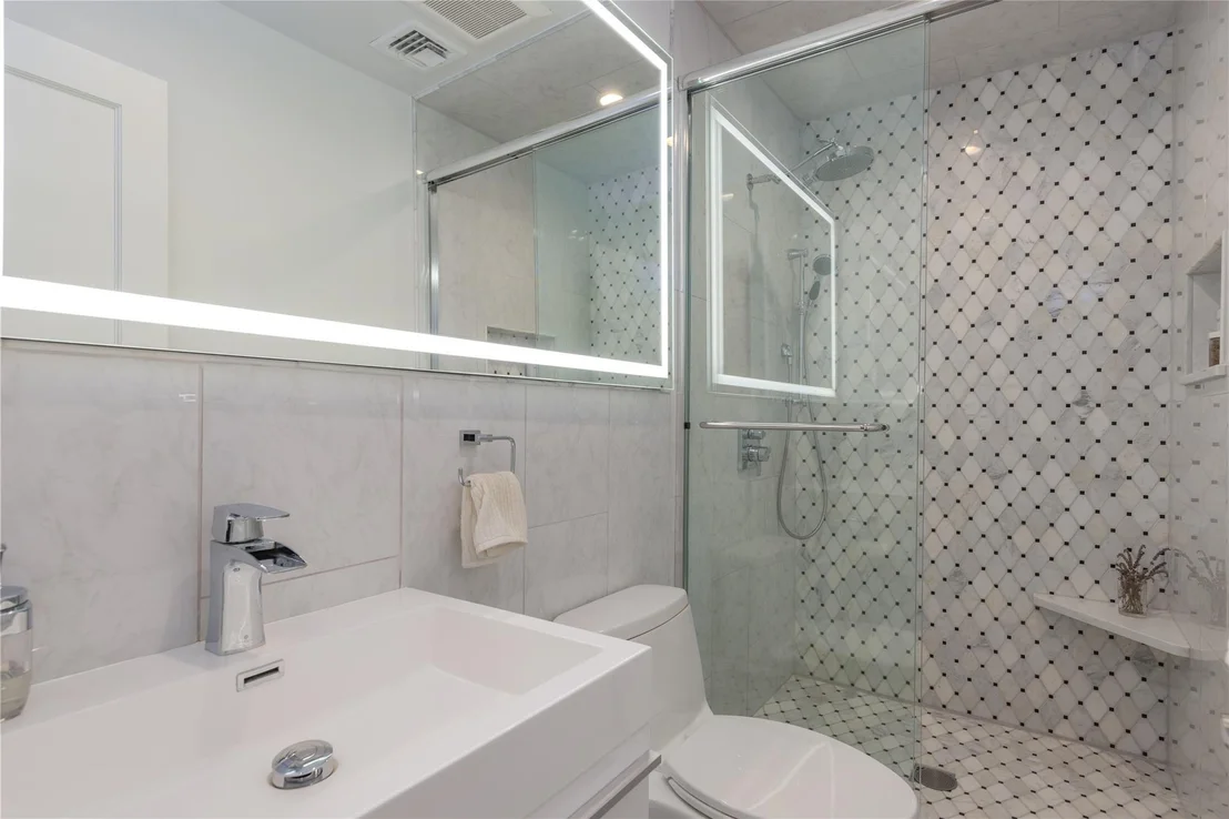 Photo of 6 Hubbard Circle