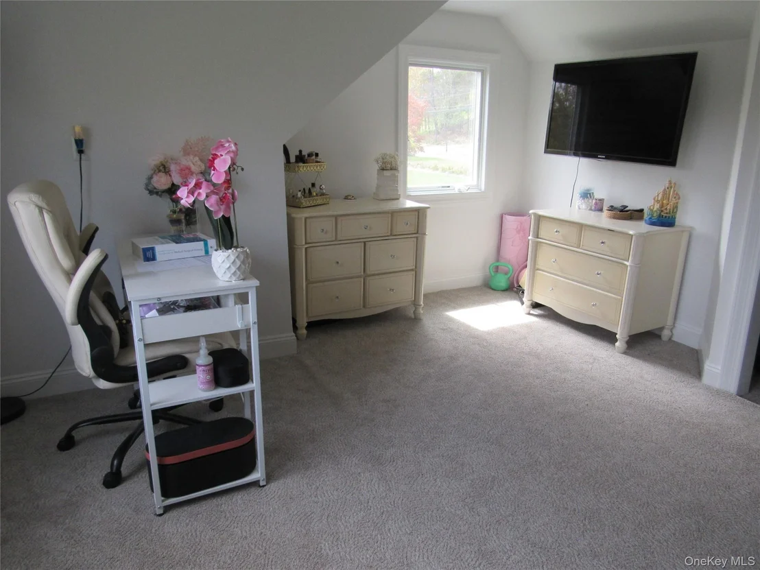 Photo of 107 Pine Hill Road
