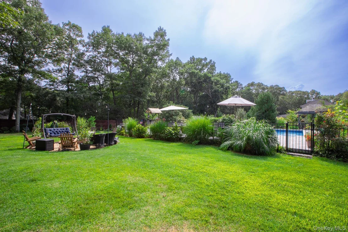 Photo of 30 Long Pond Road