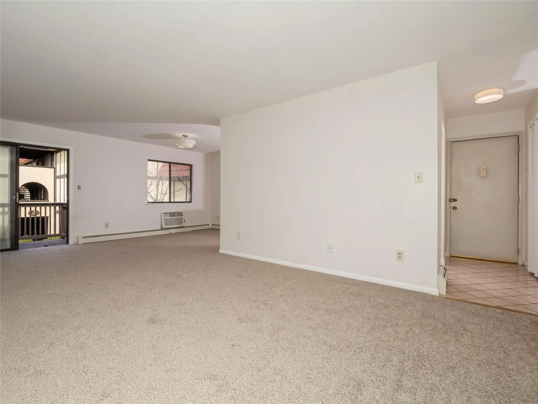Photo of Unit 8 at 2 Loudon Drive