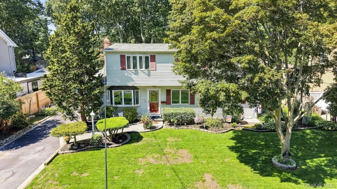 Photo of 724 Sandra Avenue