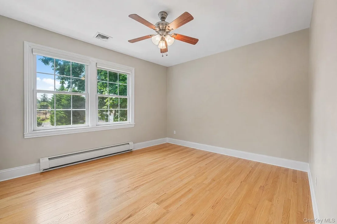 Photo of 19 Manetto Drive