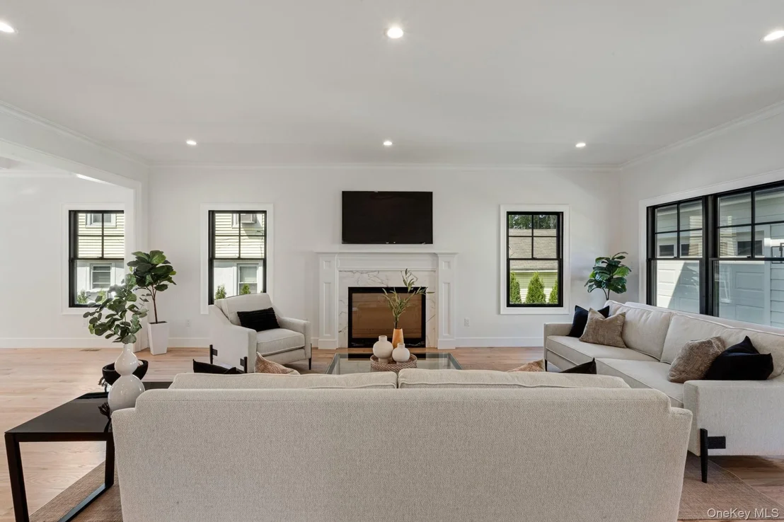 Photo of 33 3rd Street