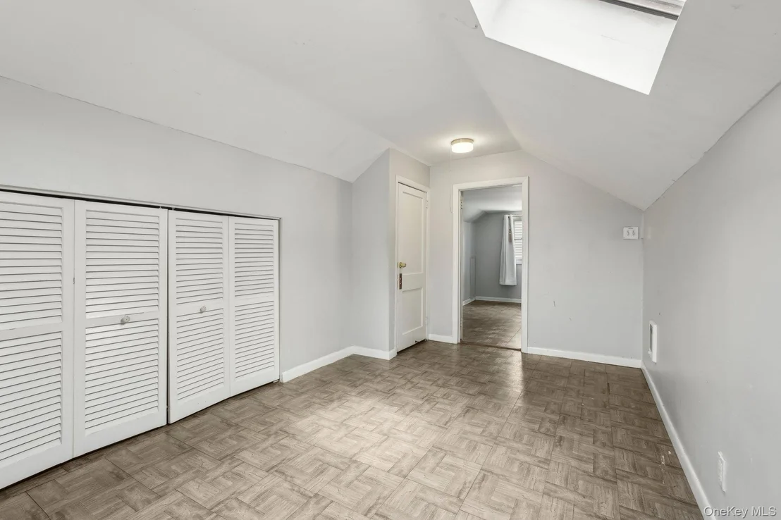 Photo of 12 Highview Avenue