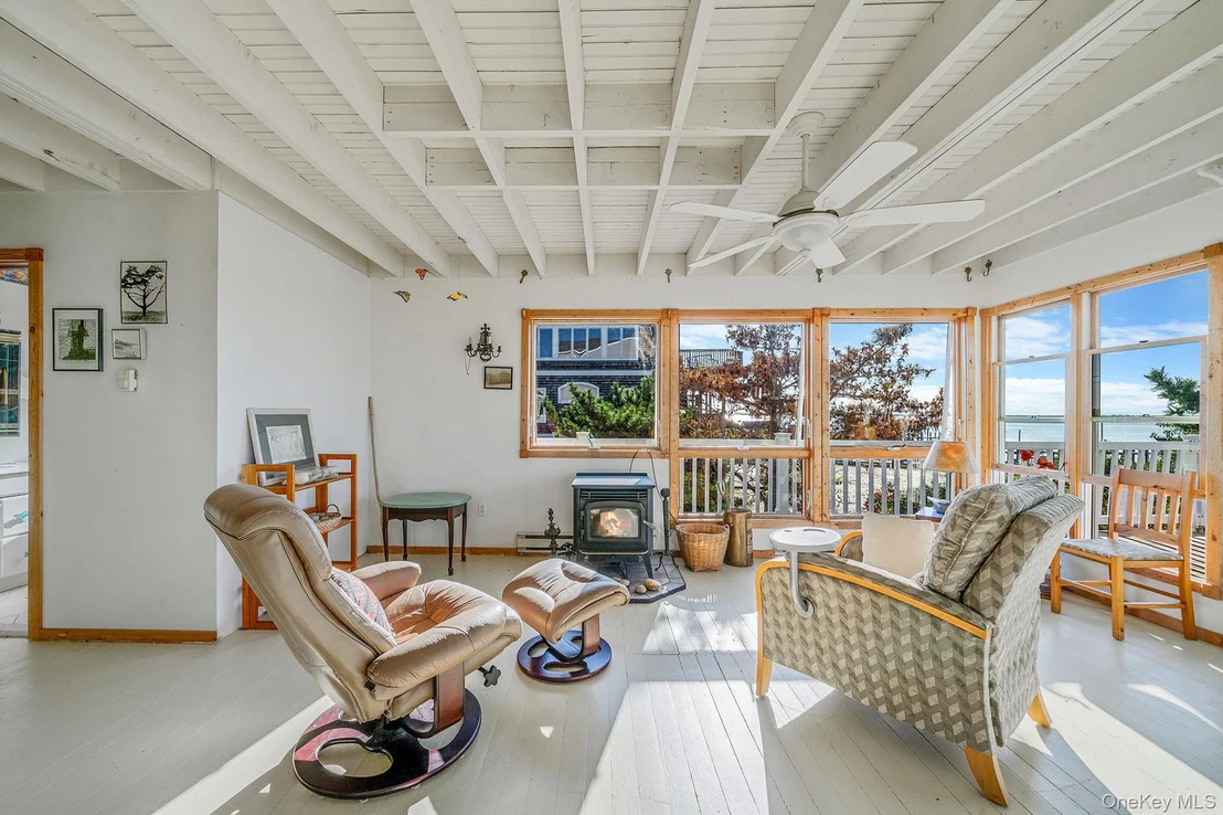 Photo of 240A Oak Beach Road