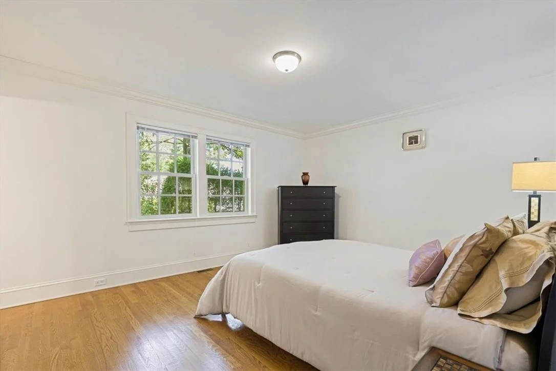 Photo of 20 Colonial Road