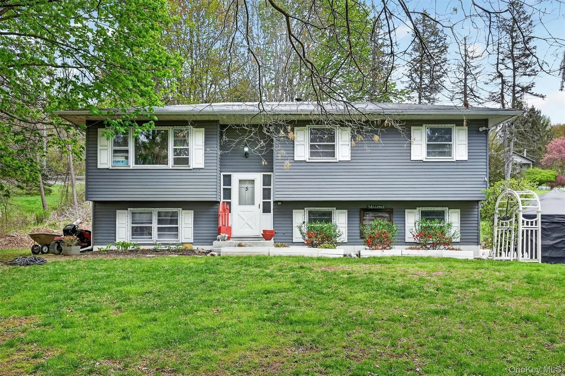 Photo of 5 Regelski Drive
