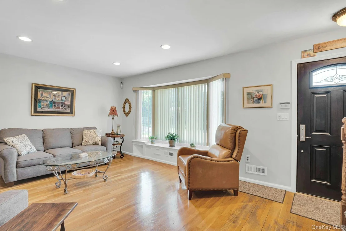 Photo of 43 Genesee Drive