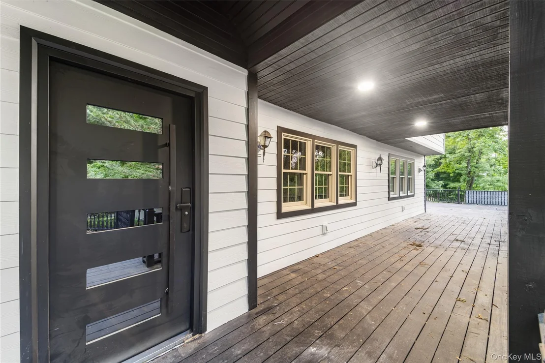 Photo of 17 Ridge Way