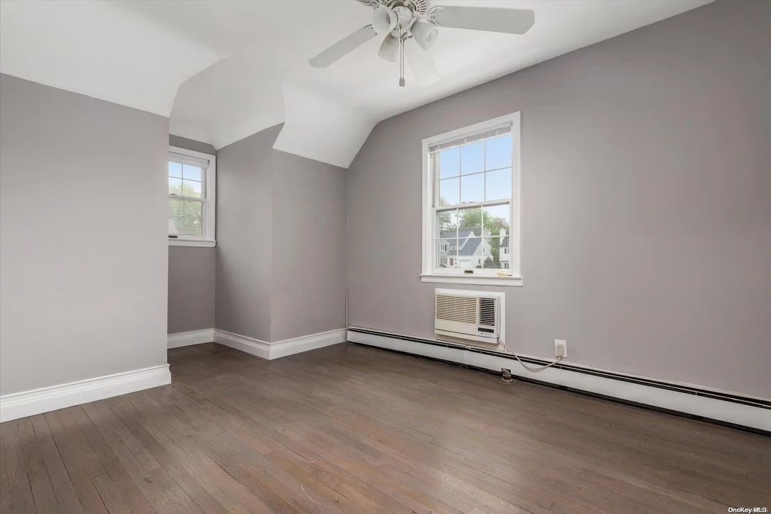 Photo of 14 Robin Road