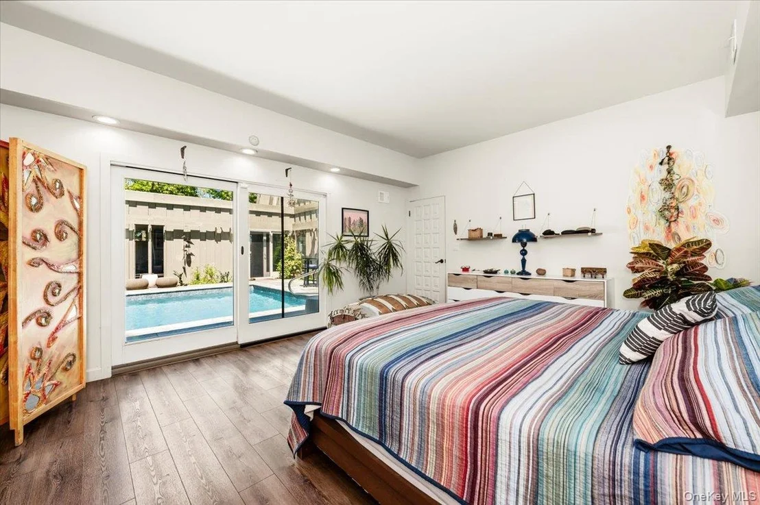Photo of 35 Melrose Parkway
