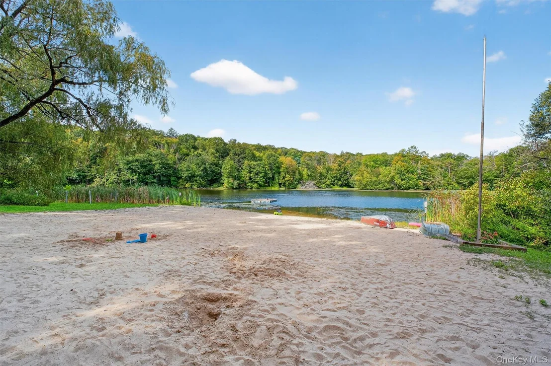 Photo of 6 Beech Trail