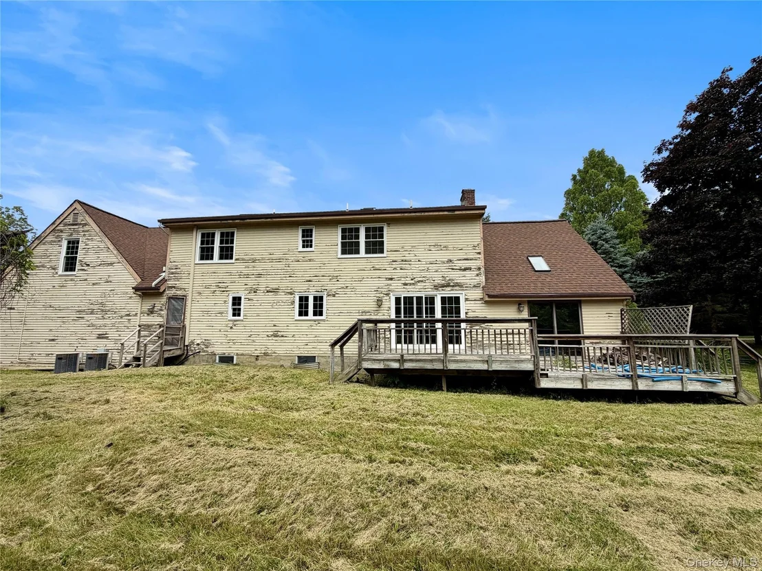 Photo of 18 Fox Run