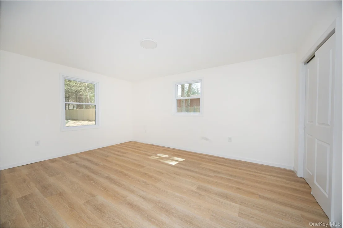 Photo of 7 Eckelman Drive