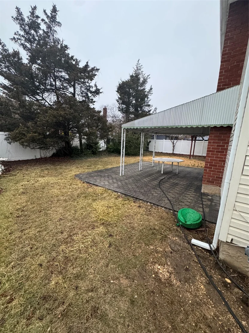 Photo of 1394 Forest Avenue