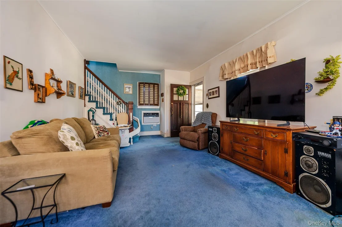 Photo of 480 Windsor Place