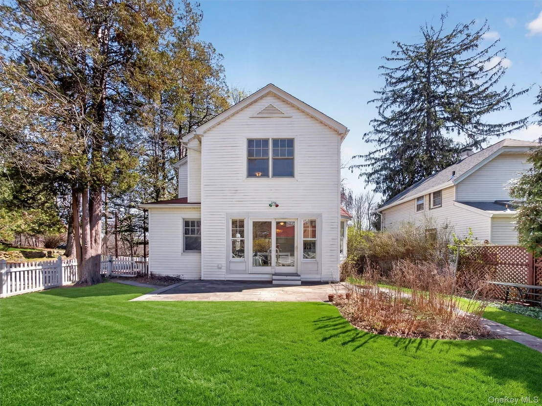 Photo of 108 Summit Avenue