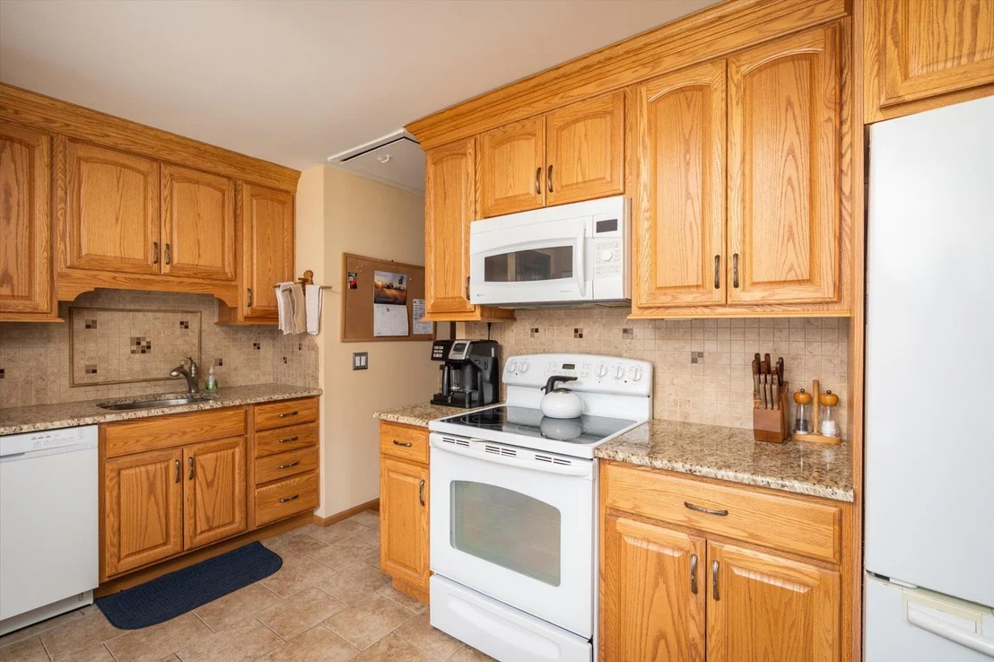 Photo of 18 Howe Road