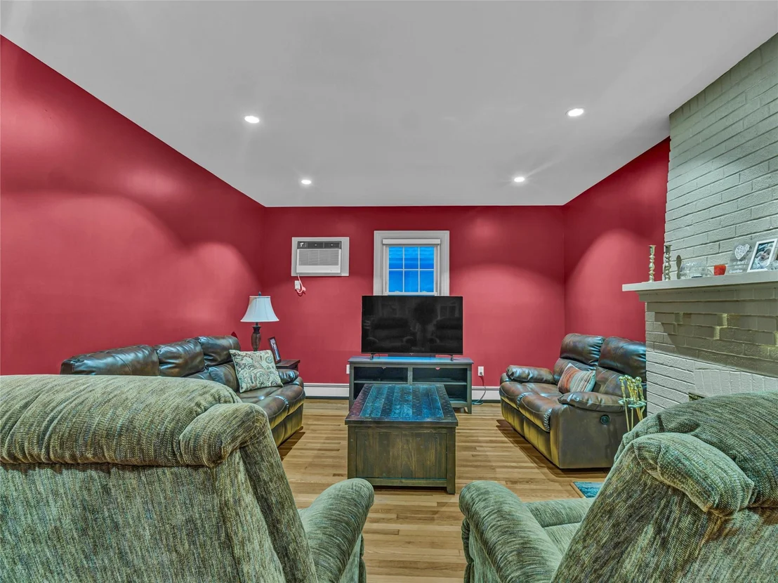 Photo of 108 Vincent Avenue