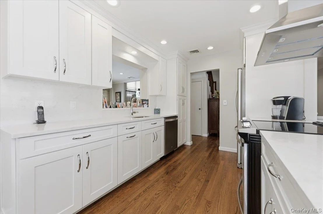 Photo of 974 Mildred Drive