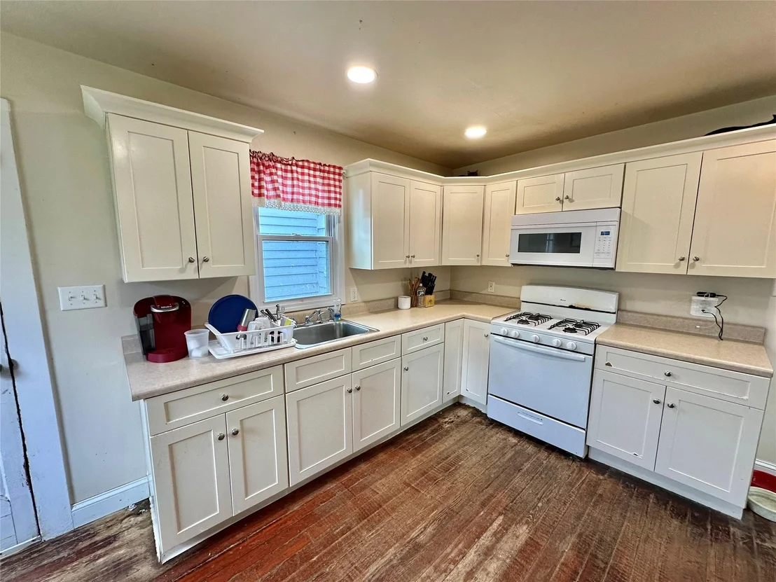 Photo of 43 Hoffman Road